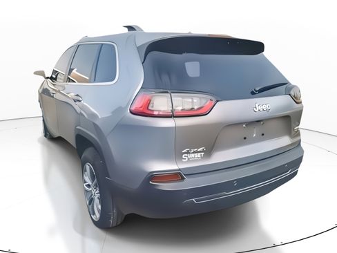 Used 2019 Jeep Cherokee Latitude Plus image 7