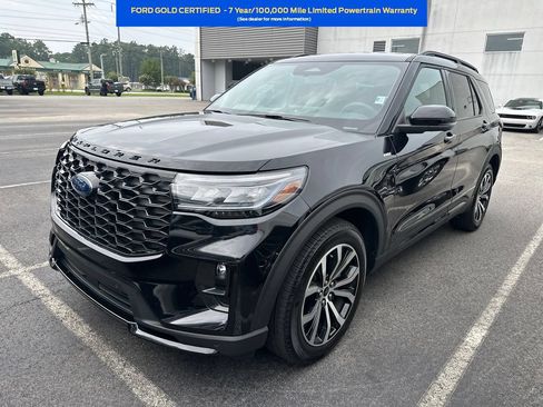 Used 2025 Ford Explorer ST-Line w/ Premium Package RWD image 5