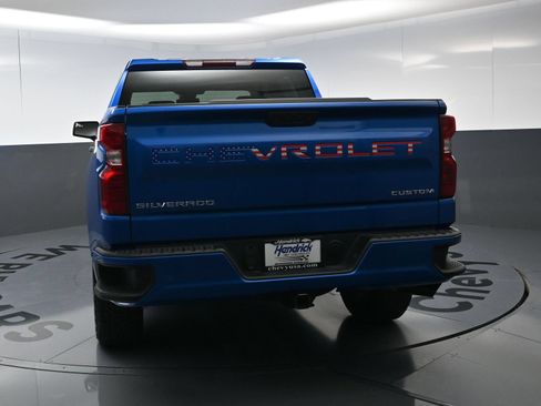 Used 2022 Chevrolet Silverado 1500 Custom AWD/4WD image 8