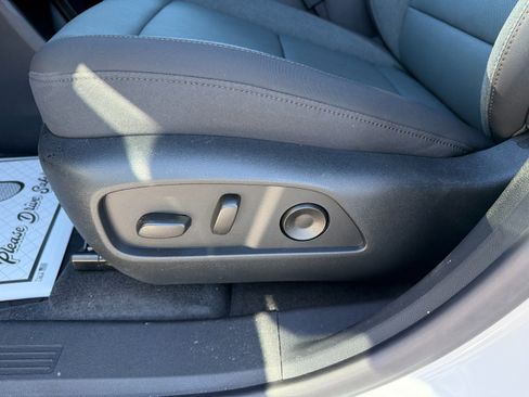 New 2026 GMC Terrain AT4 w/ Convenience Package III image 25