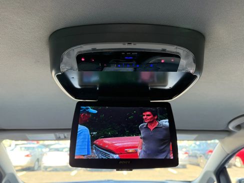 Used 2017 Kia Sedona LX w/ LX Essentials Premium Package image 30