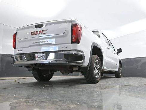 Used 2025 GMC Sierra 1500 SLT AWD/4WD image 39