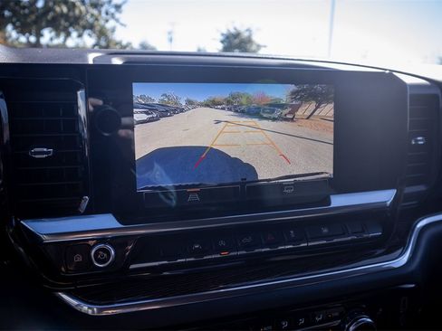 Used 2024 GMC Sierra 1500 Elevation image 17