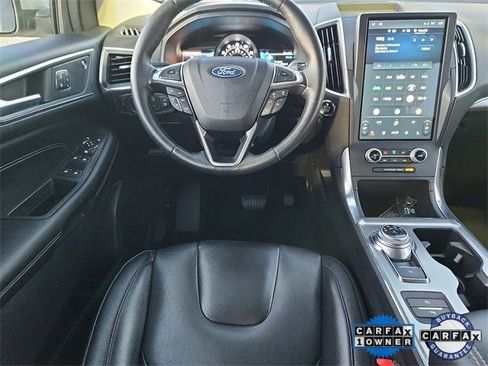 Certified 2022 Ford Edge Titanium image 9
