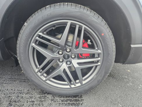 New 2026 Ford Explorer ST w/ Sun And Sound Package image 11