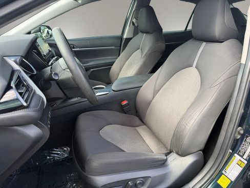 Used 2021 Toyota Camry LE w/ Carpet Mat Package (TMS) FWD image 15