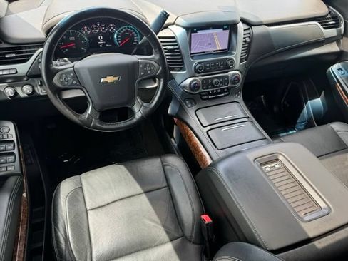 Used 2018 Chevrolet Suburban Premier AWD/4WD image 13