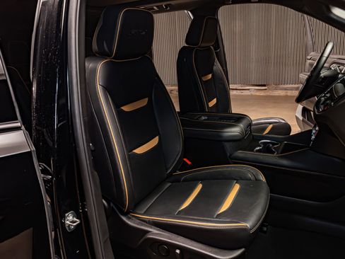 Used 2024 GMC Yukon AT4 w/ AT4 Premium Plus Package image 27