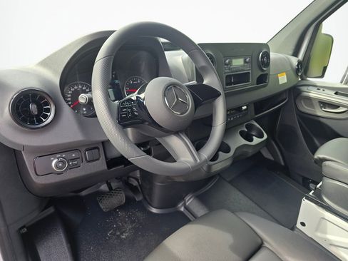 New 2026 Mercedes-Benz Sprinter 2500 image 10