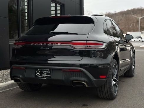 Used 2023 Porsche Macan image 7