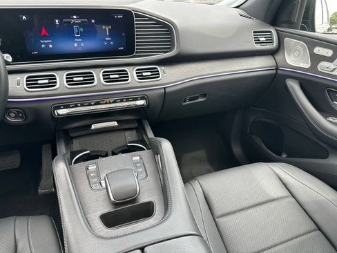 Used 2025 Mercedes-Benz GLE 350 4MATIC image 17