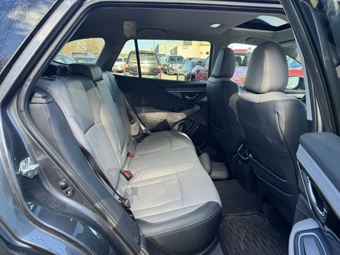 Used 2023 Subaru Outback Limited image 9
