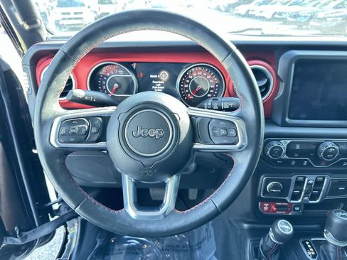 Used 2018 Jeep Wrangler Unlimited Rubicon AWD/4WD image 17
