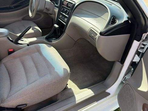Used 1996 Ford Mustang Convertible RWD image 39