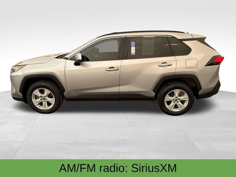 Used 2021 Toyota RAV4 XLE AWD/4WD image 3