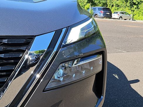 Certified 2023 Nissan Rogue SV AWD/4WD image 9