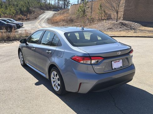Used 2026 Toyota Corolla LE image 6
