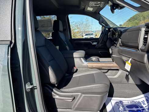 New 2026 Chevrolet Silverado 2500 LT image 30