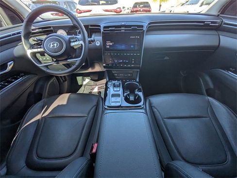 Used 2023 Hyundai Tucson Limited image 12