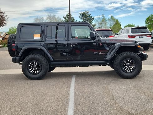 Certified 2024 Jeep Wrangler Unlimited Rubicon AWD/4WD image 2