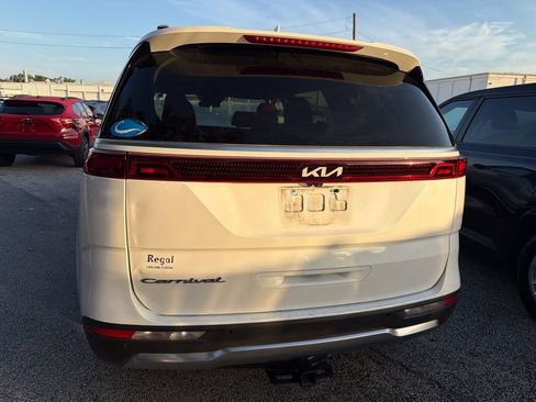 Used 2022 Kia Carnival SX FWD image 8