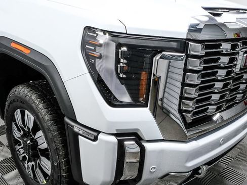 New 2026 GMC Sierra 2500 Denali w/ Denali Reserve Package image 36