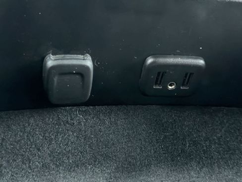 Used 2018 Chevrolet Silverado 1500 LT image 31