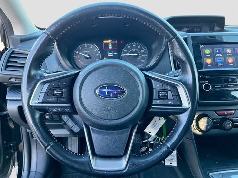 Used 2019 Subaru Crosstrek 2.0i Premium w/ Eyesight System image 11