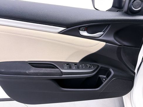 Used 2018 Honda Civic EX-T image 12