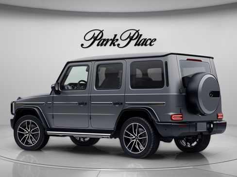 Used 2021 Mercedes-Benz G 550 image 13