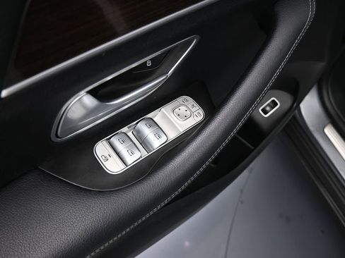 Used 2024 Mercedes-Benz GLE 450 4MATIC image 19