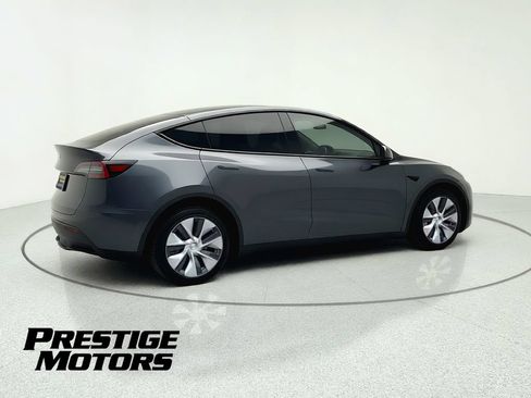 Used 2023 Tesla Model Y Long Range AWD/4WD image 8