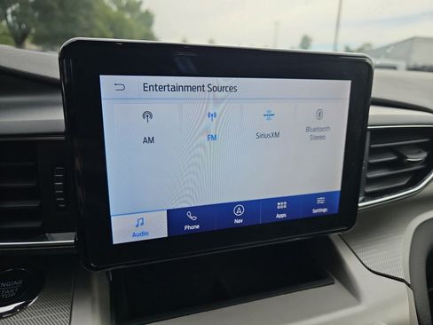 Used 2023 Ford Explorer XLT w/ Equipment Group 202A AWD/4WD image 24