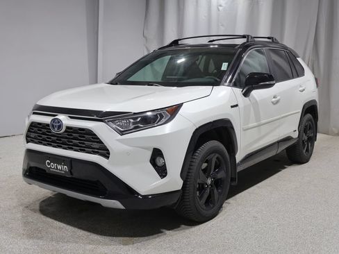 Used 2021 Toyota RAV4 XSE AWD/4WD image 8