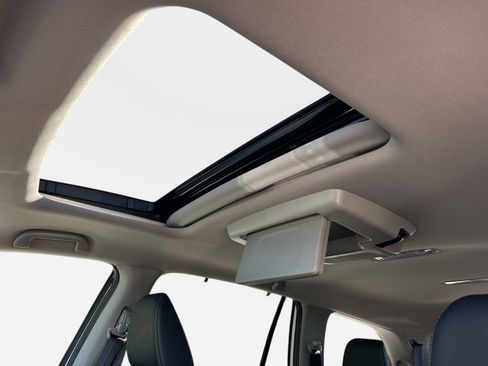 Used 2022 Honda Pilot Touring image 24