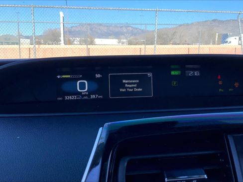 Certified 2022 Toyota Prius LE image 22