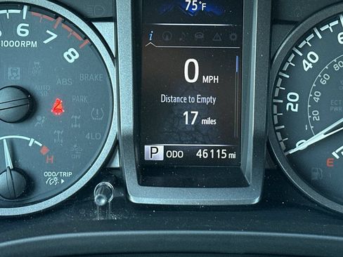 Used 2019 Toyota Tacoma TRD Sport w/ TRD Premium Sport Package RWD image 27