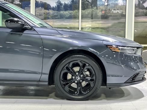 Used 2025 Honda Accord SE image 33