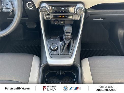 Used 2025 Toyota RAV4 XLE image 12