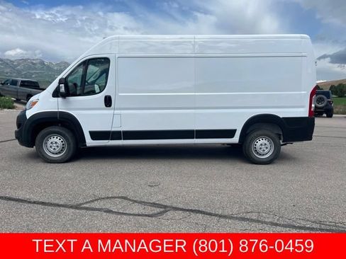 Used 2025 RAM ProMaster 2500 w/ Convenience Group FWD image 7