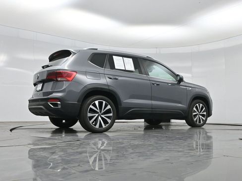 Used 2023 Volkswagen Taos SE w/ Panoramic Sunroof Package AWD/4WD image 48