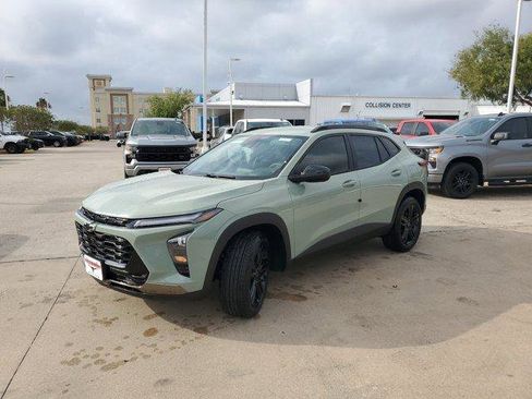 New 2026 Chevrolet Trax ACTIV image 3