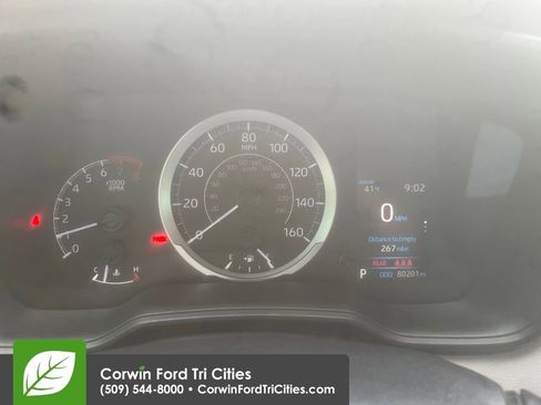 Used 2020 Toyota Corolla LE image 3