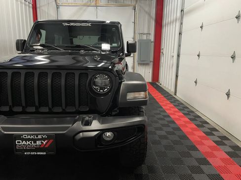 Used 2022 Jeep Wrangler Sport AWD/4WD image 11