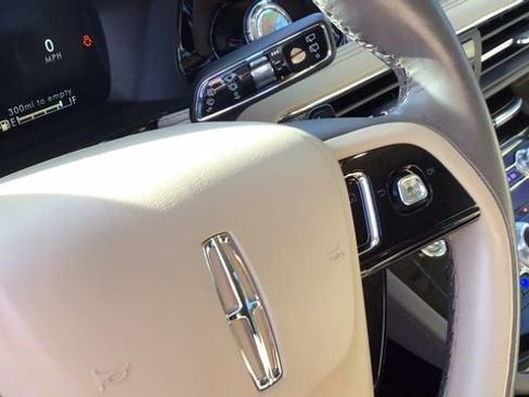 Used 2021 Lincoln Corsair Reserve w/ Equipment Group 201A image 20