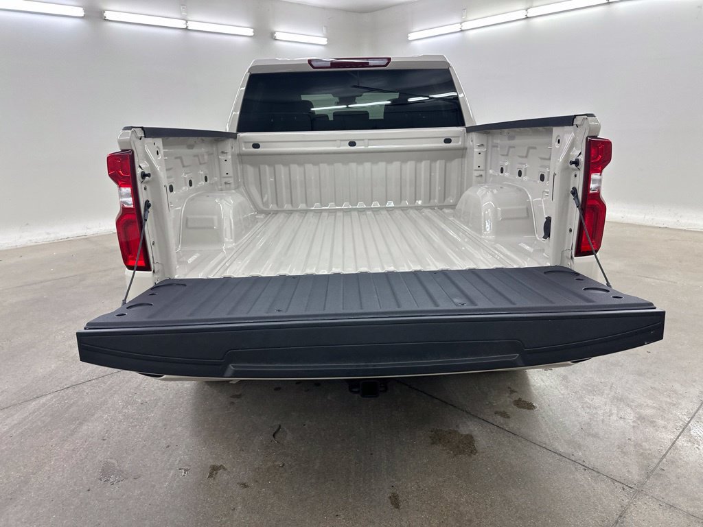 New 2026 Chevrolet Silverado 1500 RST AWD/4WD image 17