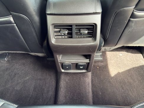 Used 2016 Ford Edge SEL w/ Equipment Group 201A AWD/4WD image 28