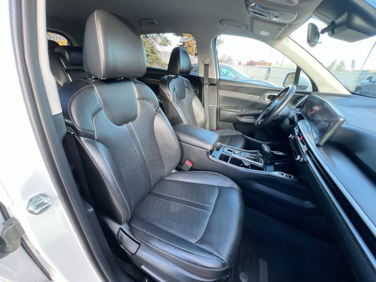 Used 2024 Kia Sorento S AWD/4WD image 28