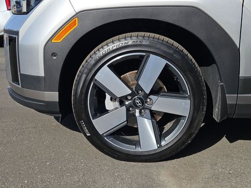 Certified 2024 Hyundai Santa Fe Limited image 10