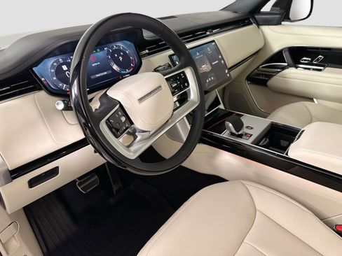 New 2025 Land Rover Range Rover SE image 11